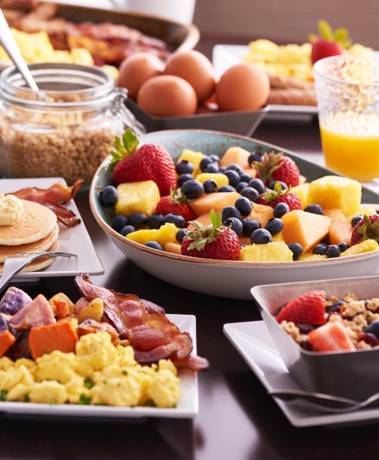 Hyatt Place Jaipur Malviya Nagar Экстерьер фото Fruit salad
