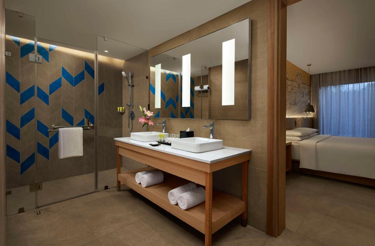 Hyatt Place Jaipur Malviya Nagar Экстерьер фото Bathroom